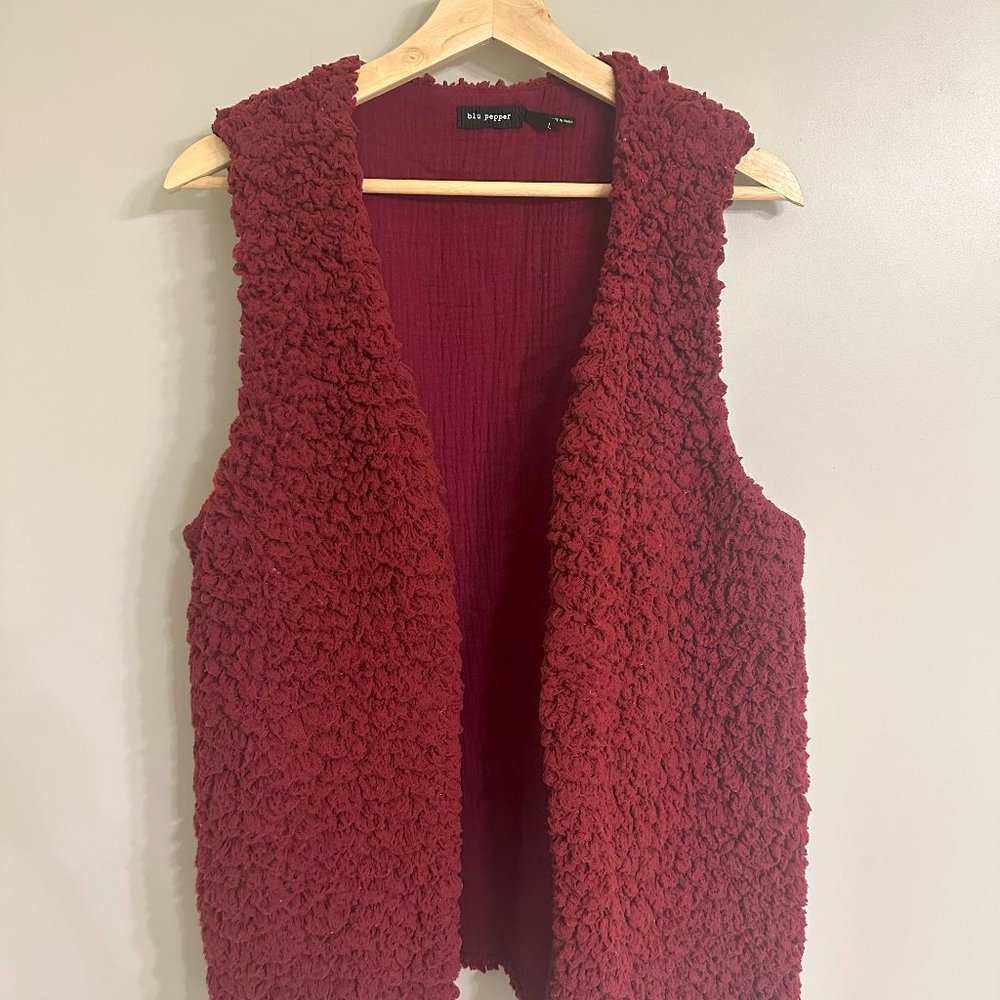 Women's Large Sherpa Maroon Vest